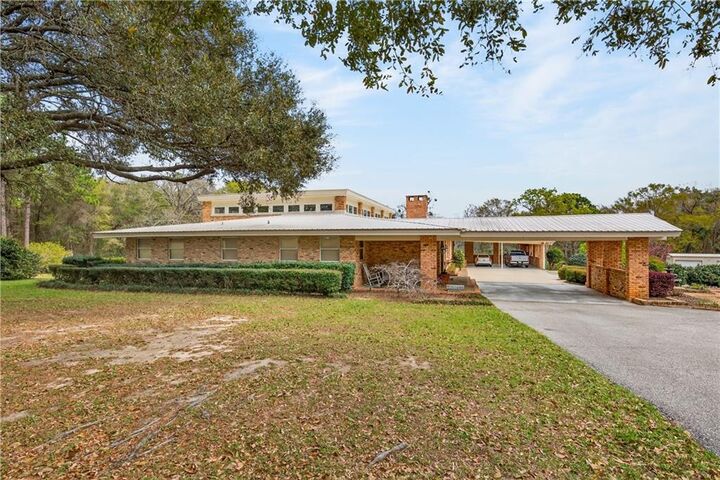 Property Photo:  3175 Dawes Lake Road E  AL 36619 