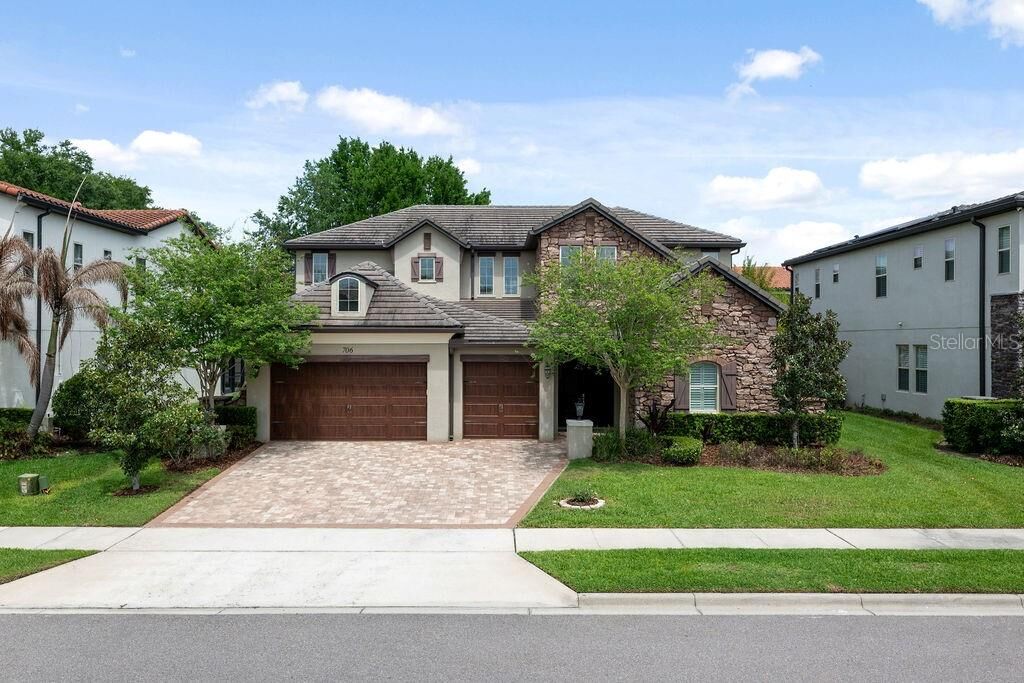 Property Photo:  706 Canopy Estates Drive  FL 34787 