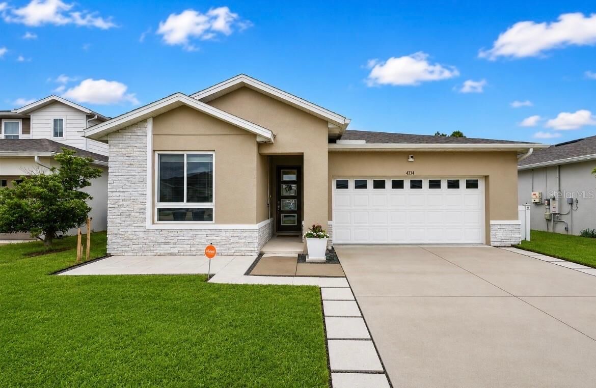 Property Photo: 4334 Southern Vista Loop FL 34772