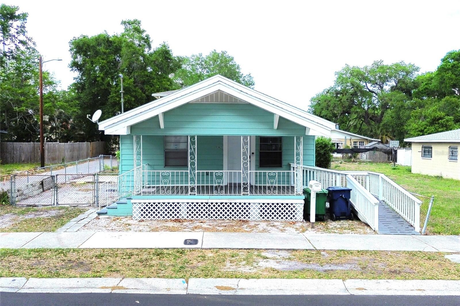 Property Photo:  1302 E 33rd Avenue  FL 33603 