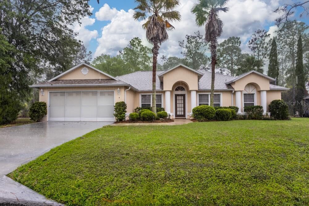 Property Photo: 5 Whetstone Lane FL 32164