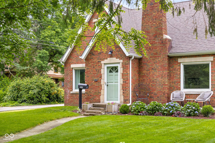 Property Photo:  2645 Washington Street  IN 47201 