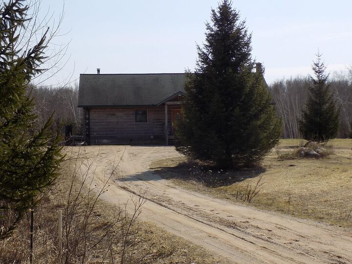 Property Photo: 4865 Schmidt Road MI 48624