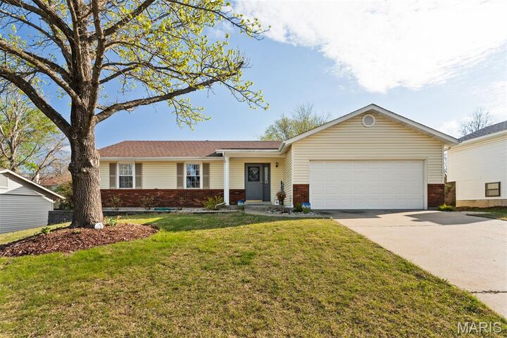 Property Photo:  145 Universal Drive  MO 63376 