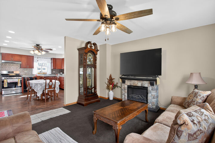 Property Photo:  805 Vera Cruz Street  MI 49203 