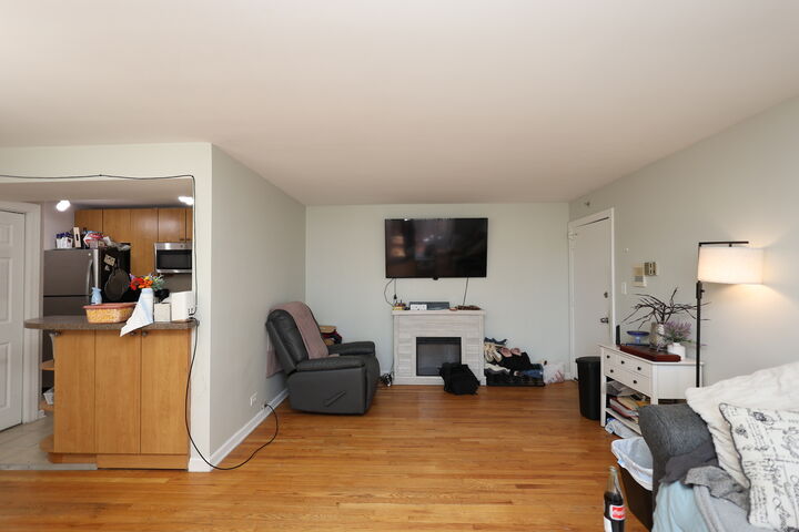 Property Photo: 10115 Old Orchard Court 104 IL 60076