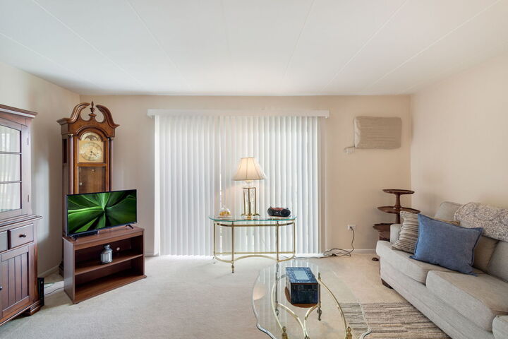 Property Photo:  11000 Central Avenue 1A  IL 60415 