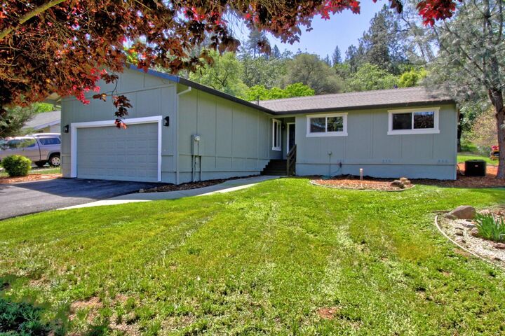 Property Photo:  13740 Torrey Pines Drive  CA 95602 