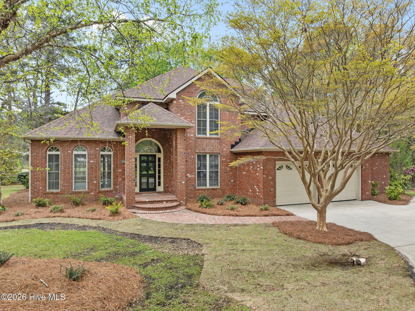 Property Photo:  203 Westchester Drive  NC 28557 