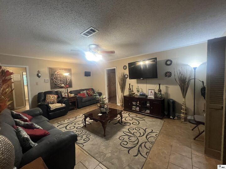 Property Photo: 127 Forrest Avenue LA 71220