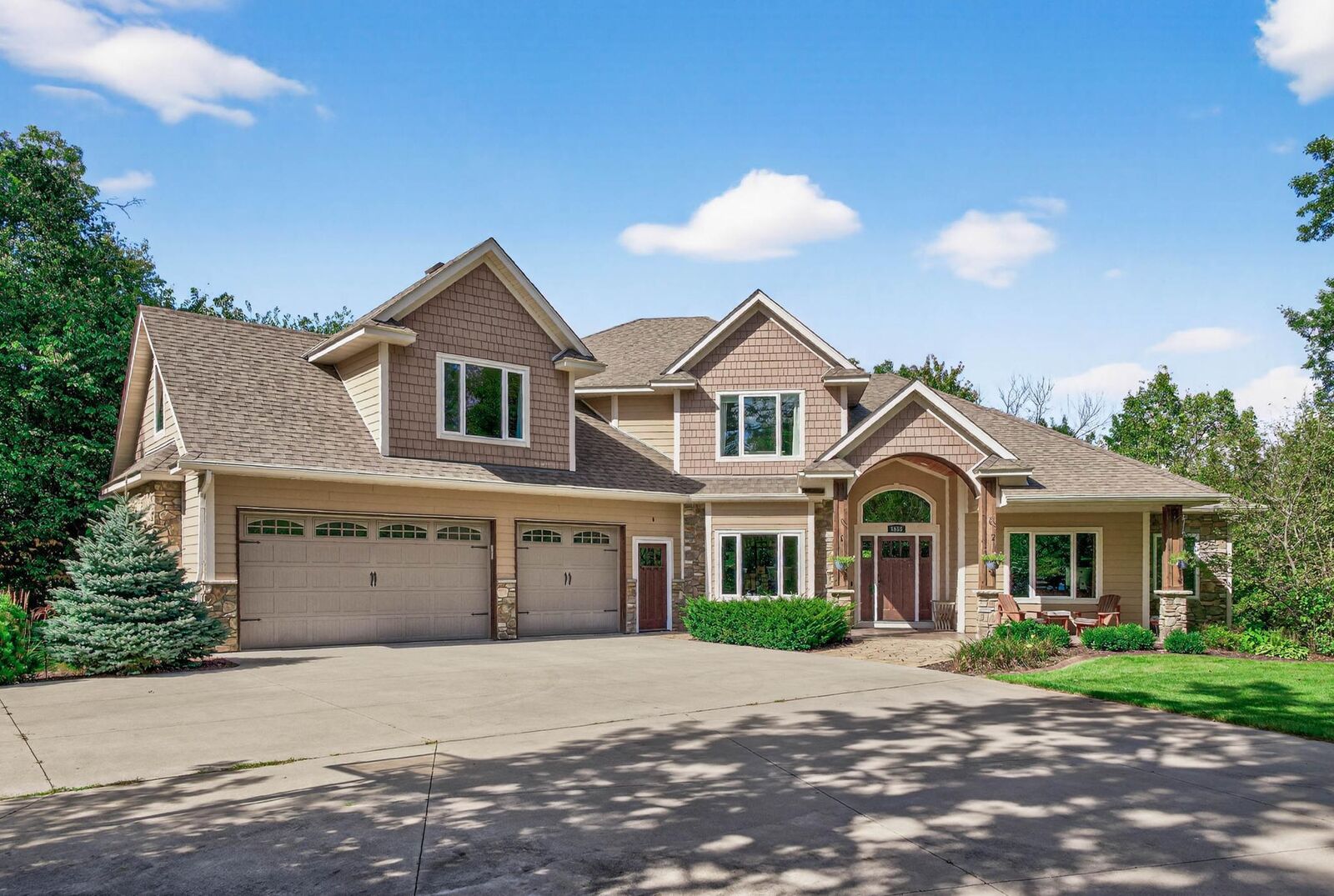 Property Photo:  5655 Afton Avenue NE  MN 55313 