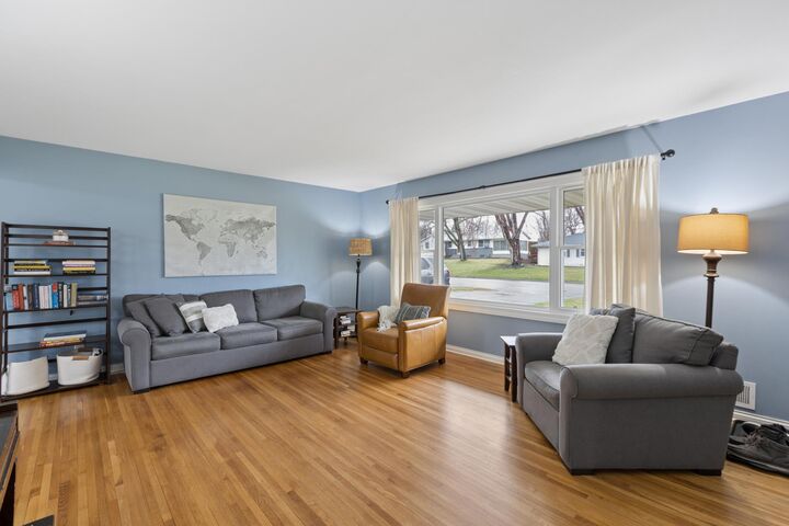 Property Photo: 8101 32nd Avenue N MN 55427