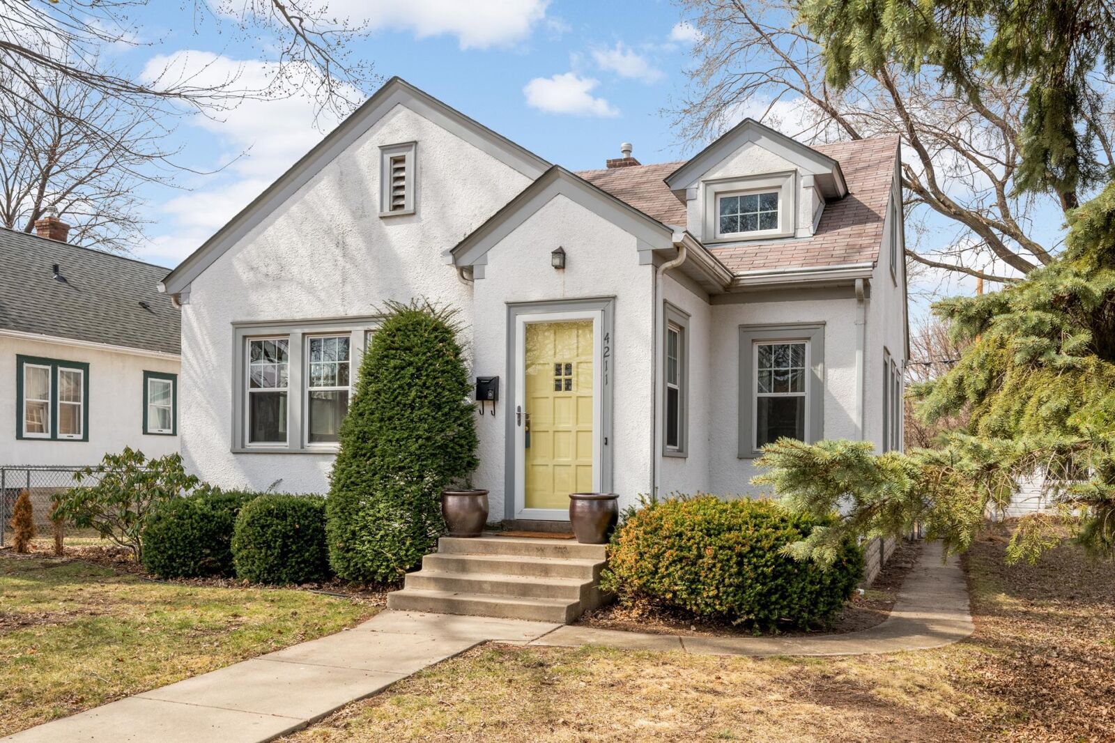 Property Photo:  4211 Upton Avenue N  MN 55412 