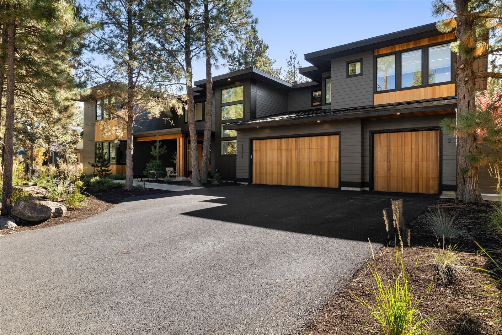 Property Photo: 19896 Alderwood Circle # 1 And #2 OR 97702