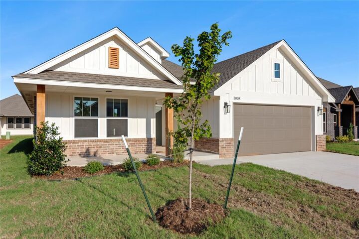 Property Photo:  5008 Misty Wood Lane  OK 73064 