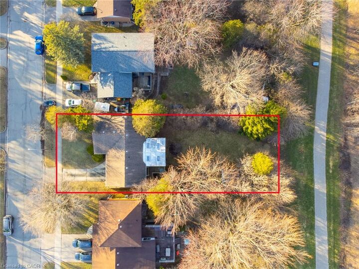 Property Photo:  106 Shea Crescent  ON N2E 1E8 