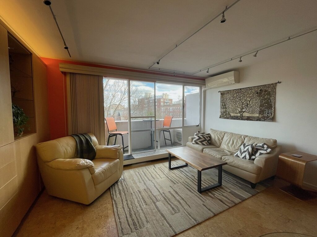 Property Photo:  29 Concord Ave 501  MA 02138 