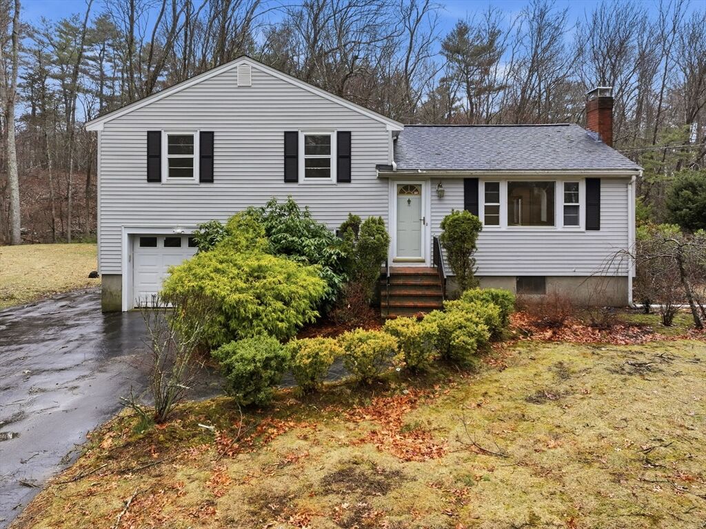 Property Photo:  8 Ledgewood Drive  MA 02021 