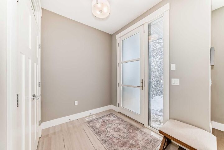 Property Photo: 2117 51 Avenue SW AB T3E 1J8