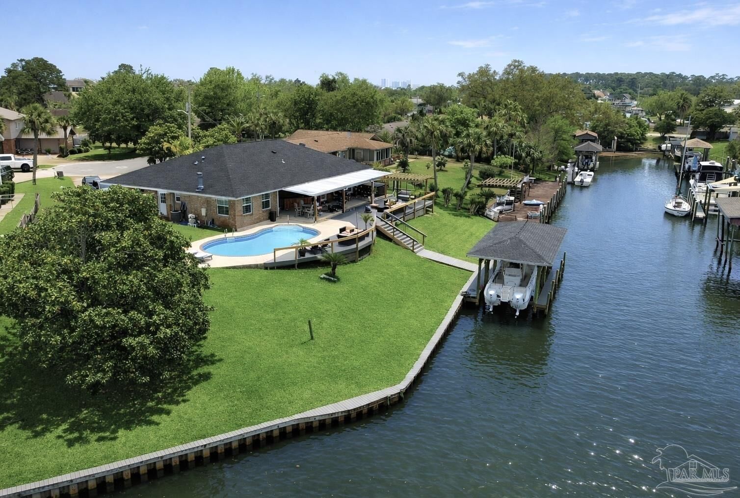 Property Photo:  1047 Aquamarine Dr  FL 32563 