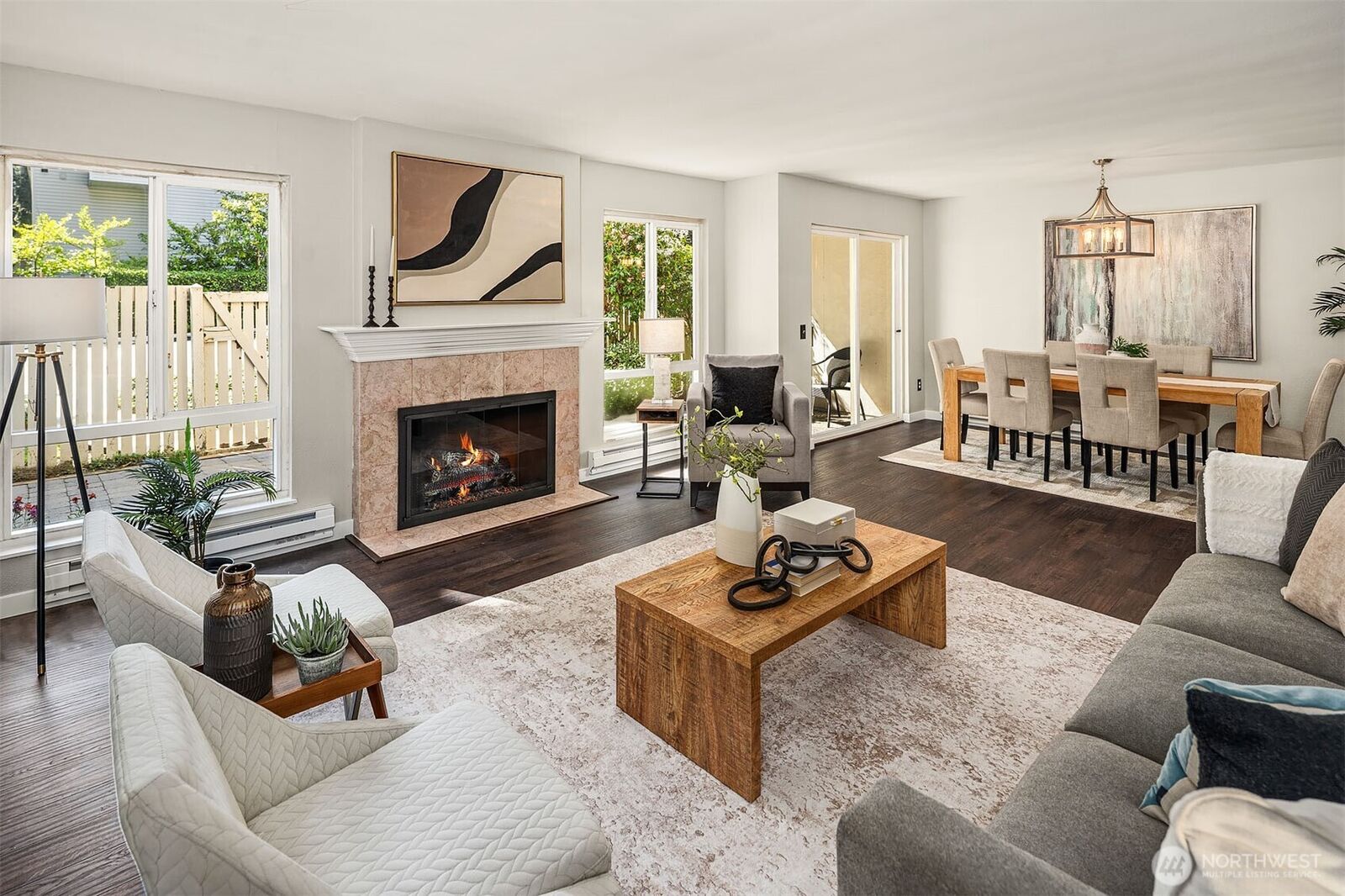 Property Photo:  1606  103rd Place NE K5  WA 98004 