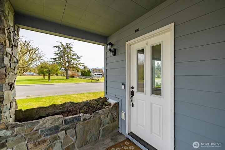 Property Photo:  120 N Reed Street  WA 98284 