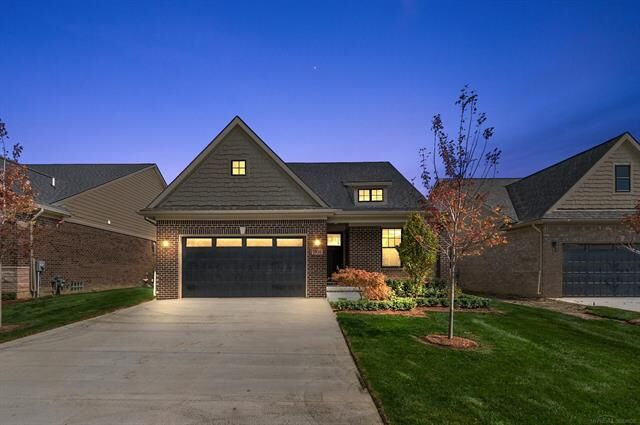 Property Photo:  5926 Everton Avenue  MI 48085 