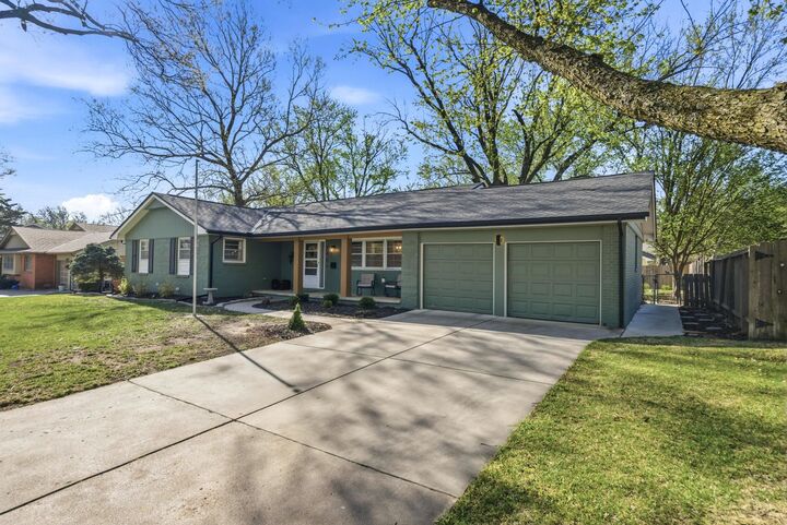 Property Photo:  7407 E Plaza Ln  KS 67206-2127 