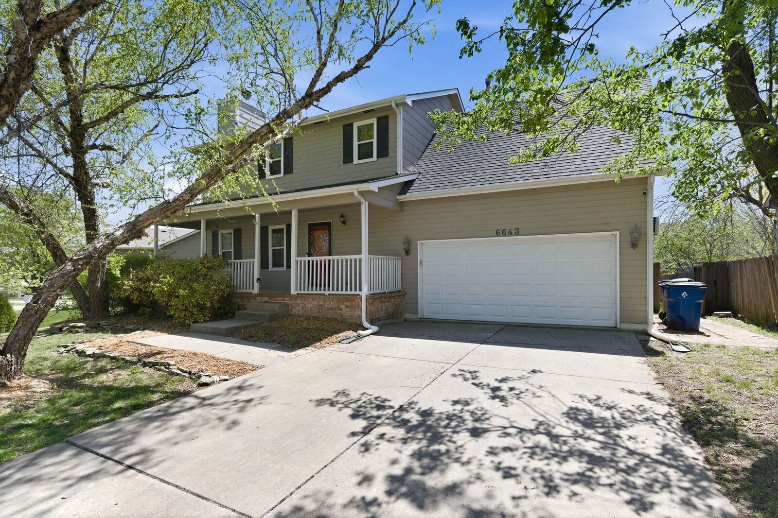 Property Photo:  6643 E Saint James Pl  KS 67226 