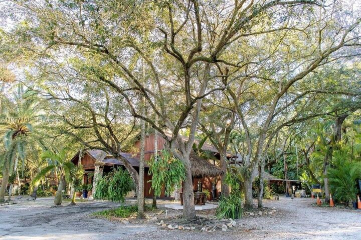 Property Photo:  15425 SW 268th St  FL 33032 