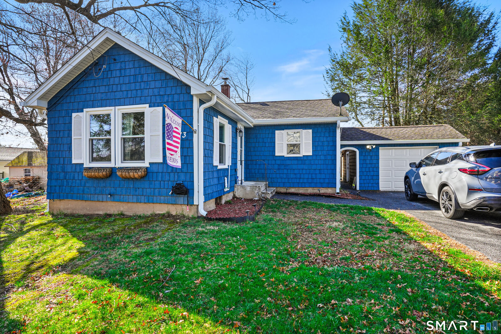 Property Photo:  73 Jeannette Street  CT 06010 