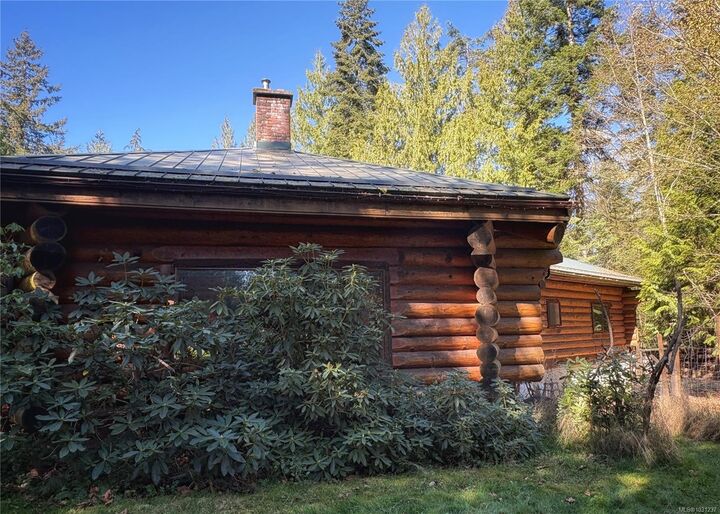 Property Photo: 10760 Guilbride Dr BC V0G 2B2