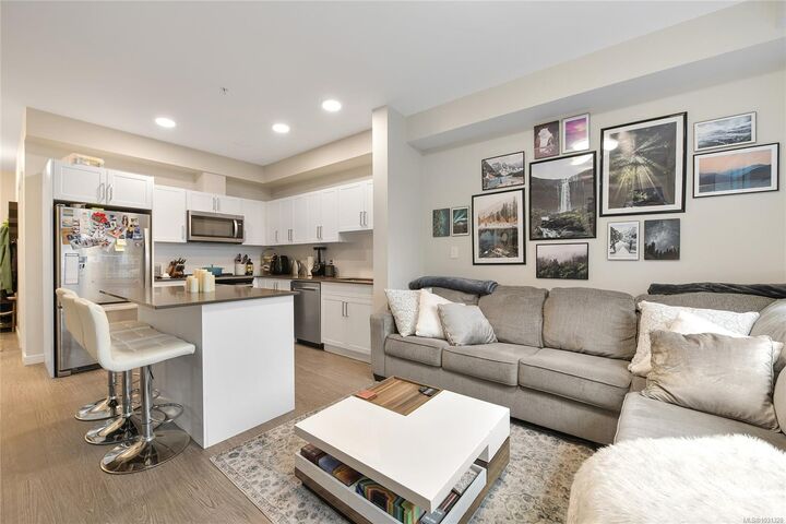 2843 Jacklin Rd 301 — photo 1