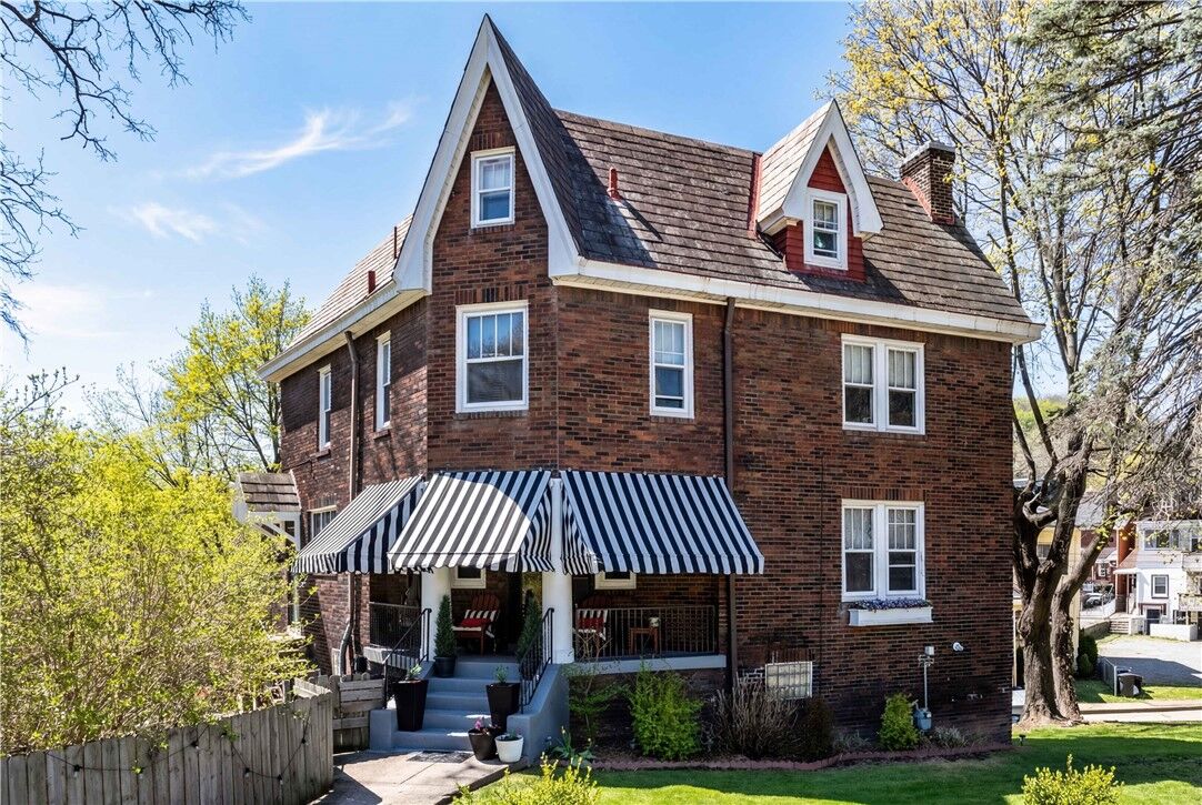 Property Photo:  5454 Wellesley Ave  PA 15206 