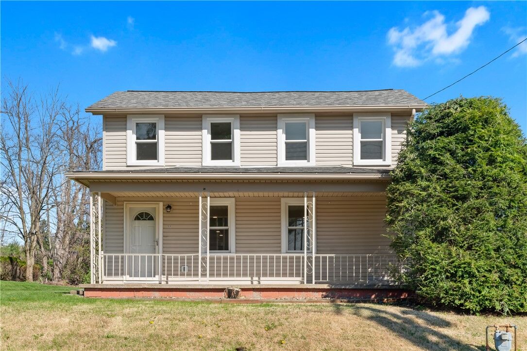 Property Photo:  5154 N Pioneer Rd  PA 15044 