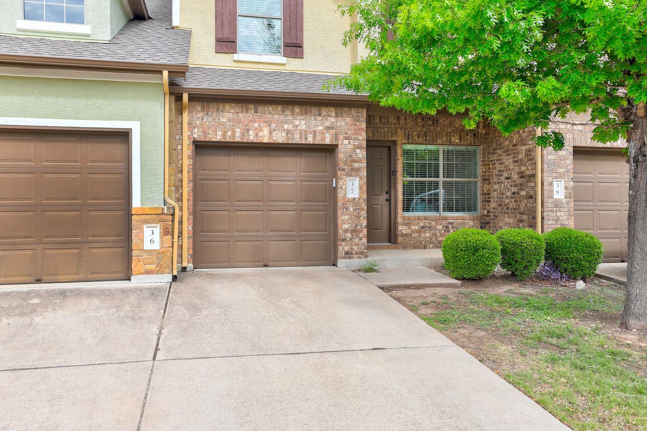 Property Photo:  1900 Little Elm Trail 37  TX 78613 
