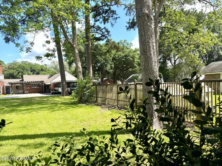 Property Photo:  200 Buffalo Run  LA 70503 