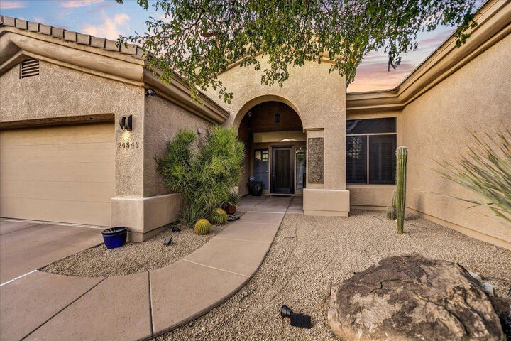 Property Photo: 24543 N 76th Place AZ 85255