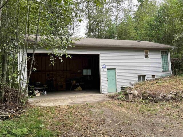 Property Photo: 12063 287th Street BC V2W 1M1