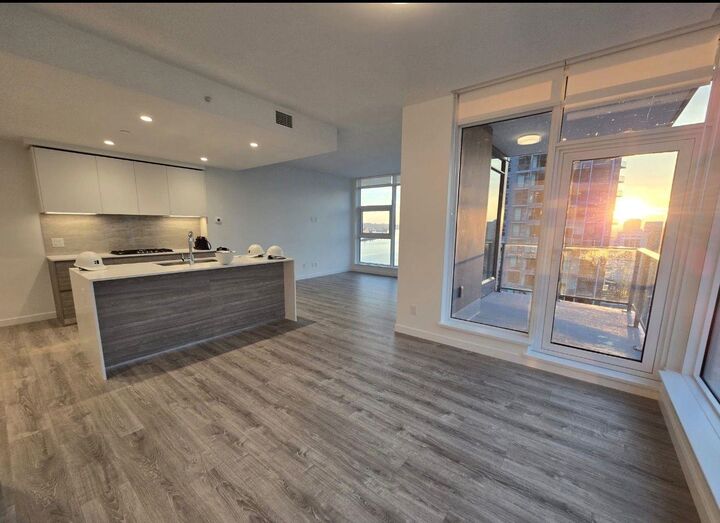 Property Photo:  660 Quayside Drive 1104  BC V3M 0P1 