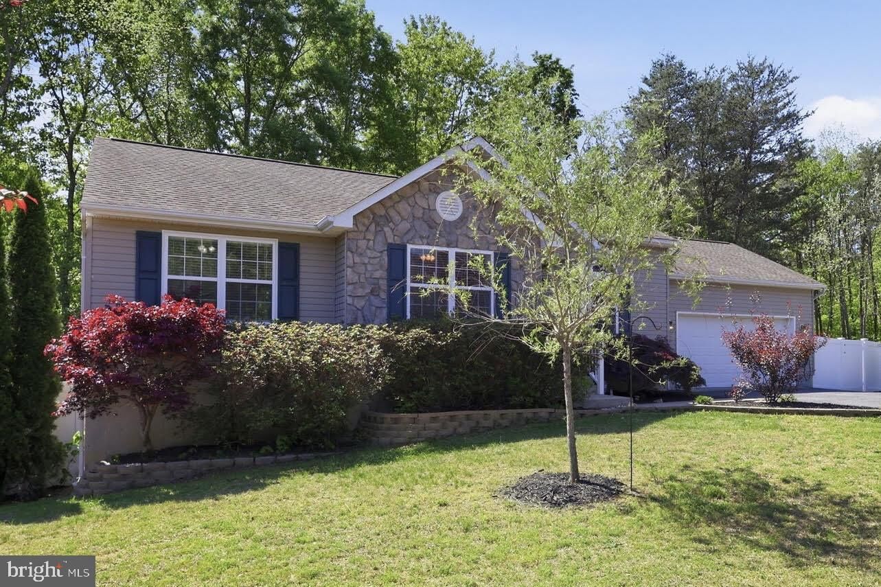 Property Photo:  8507 Oak Glen Court  VA 22407 