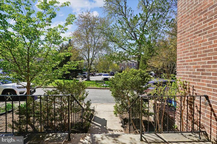 Property Photo: 6315 Olde Towne Court VA 22307