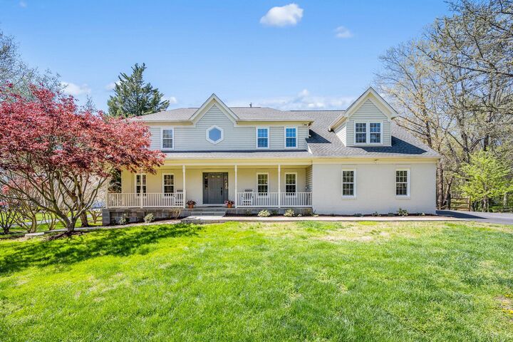 Property Photo: 20116 Sweet Meadow Lane MD 20882