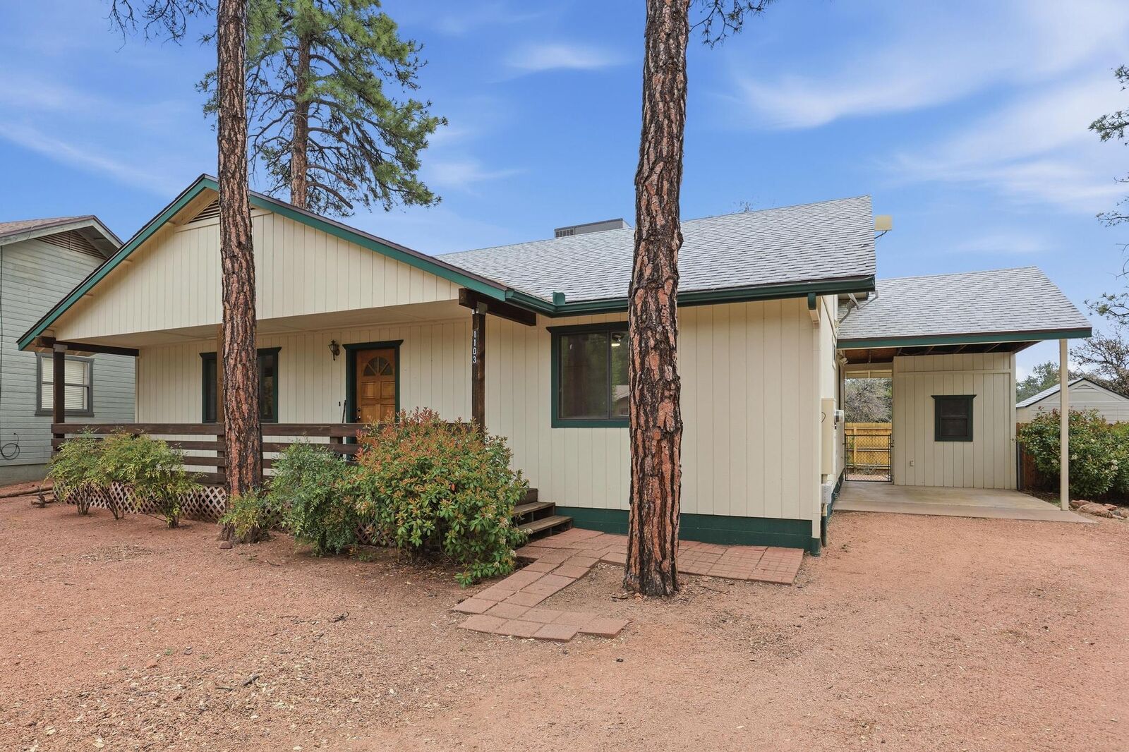 Property Photo: 1103 N Tyrolean Drive AZ 85541