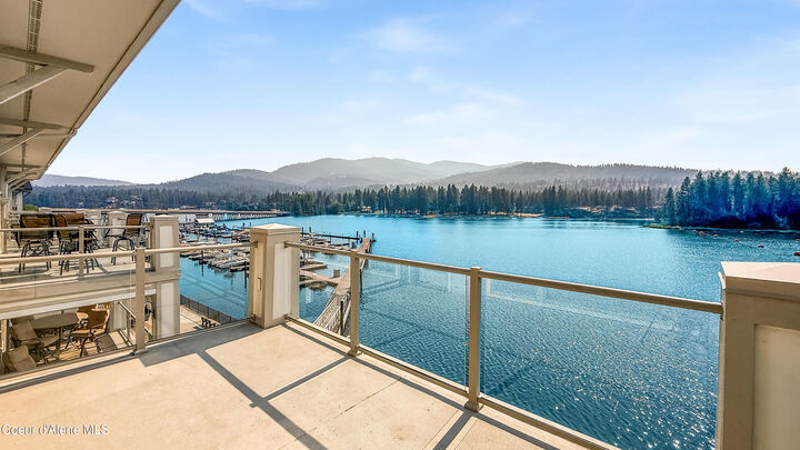 Property Photo:  415 W Waterside Dr 404  ID 83854 