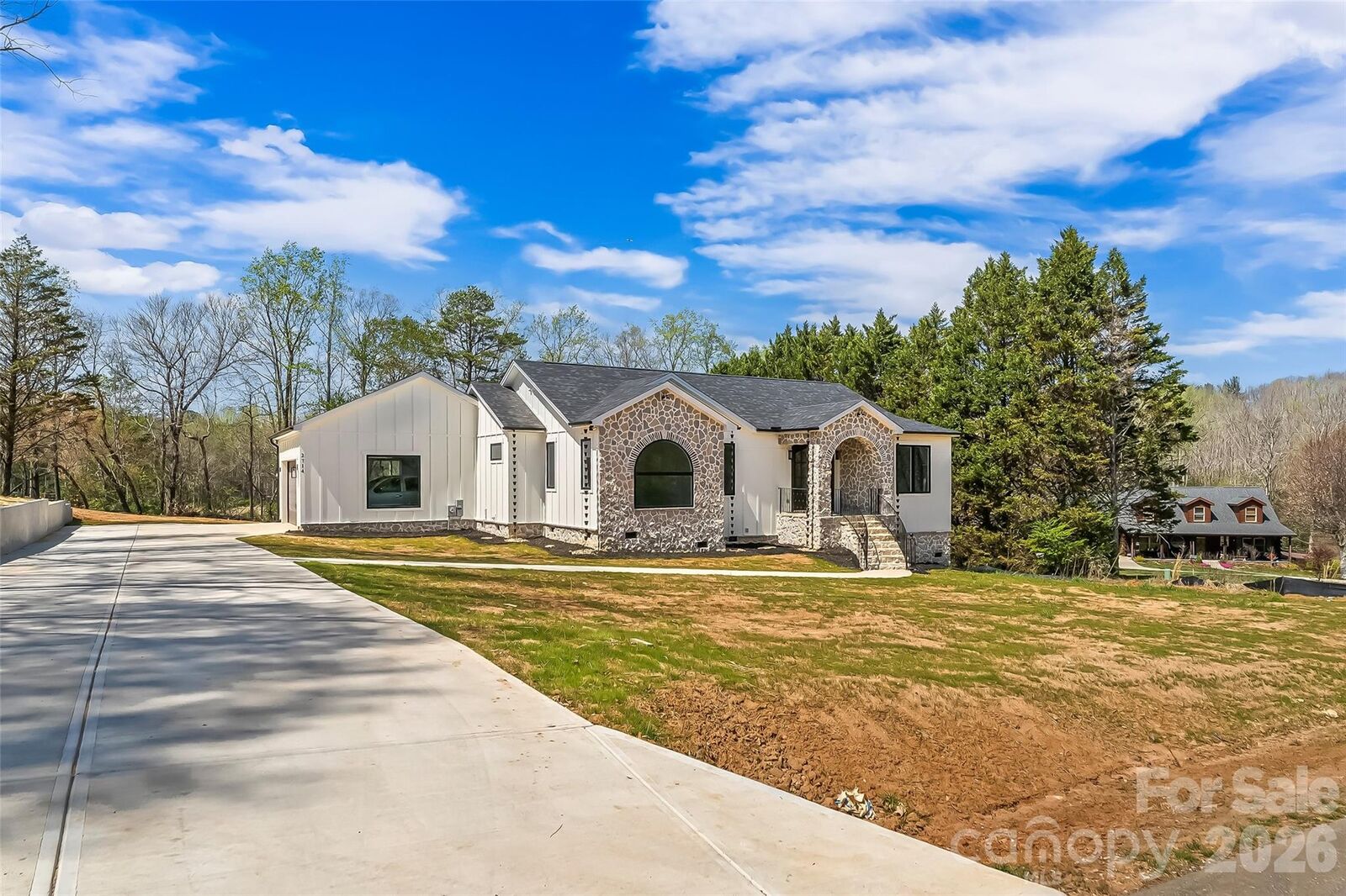Property Photo: 2714 Sides Avenue NC 28612