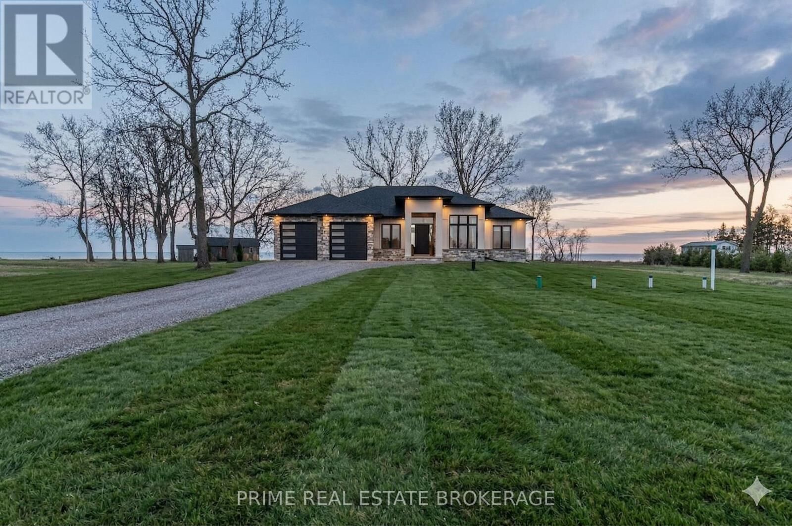 Property Photo: 9 Black Walnut Drive ON N0E 1P0
