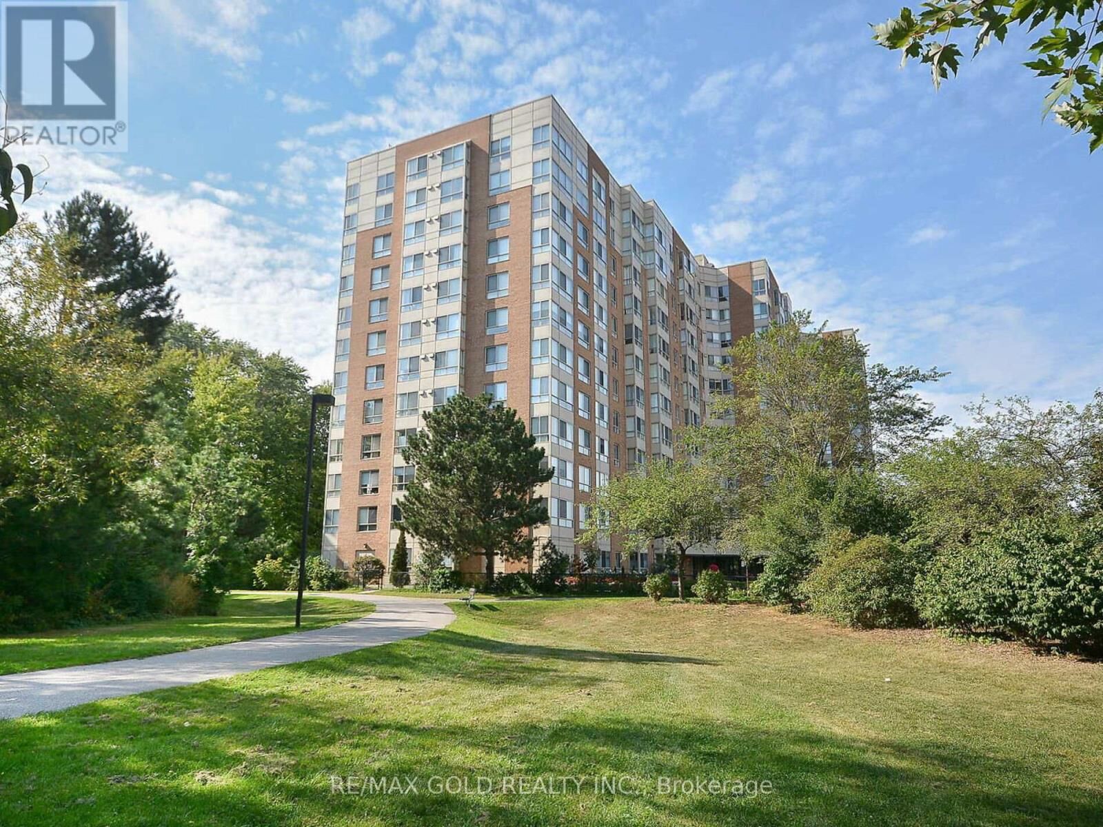 Property Photo:  1485 Lakeshore Road East 416  ON L5E 3G2 