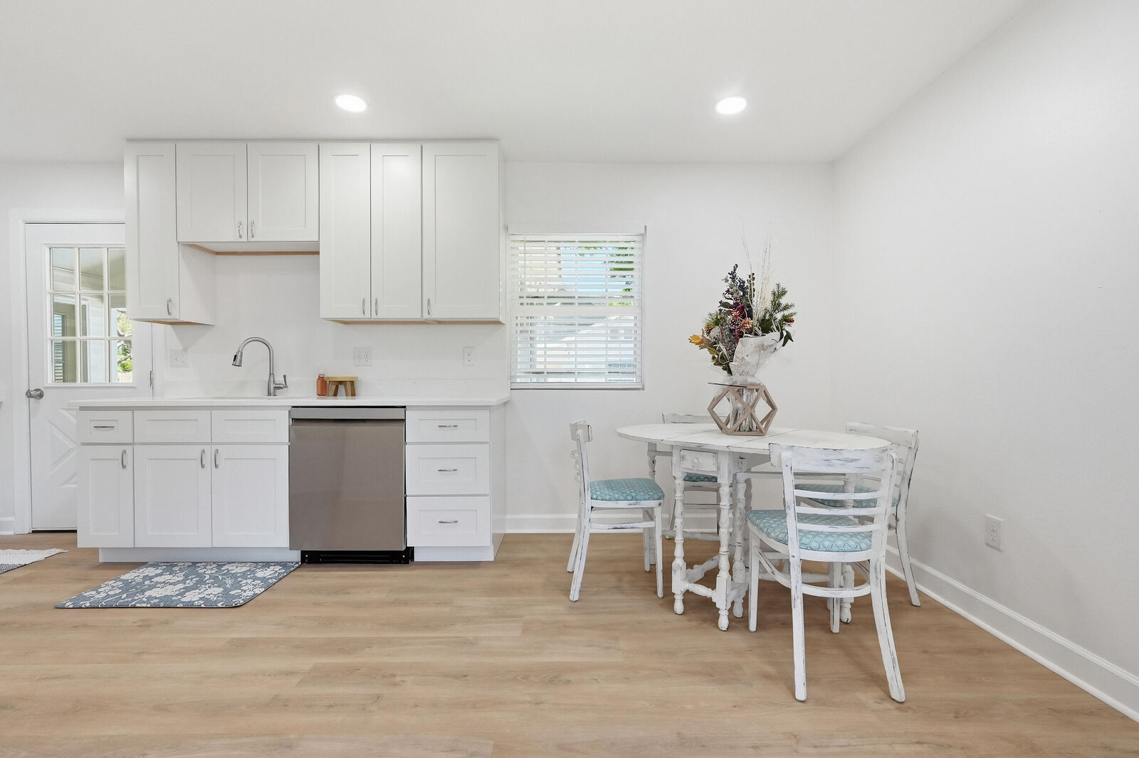 Property Photo: 388 Davenport Avenue FL 32580