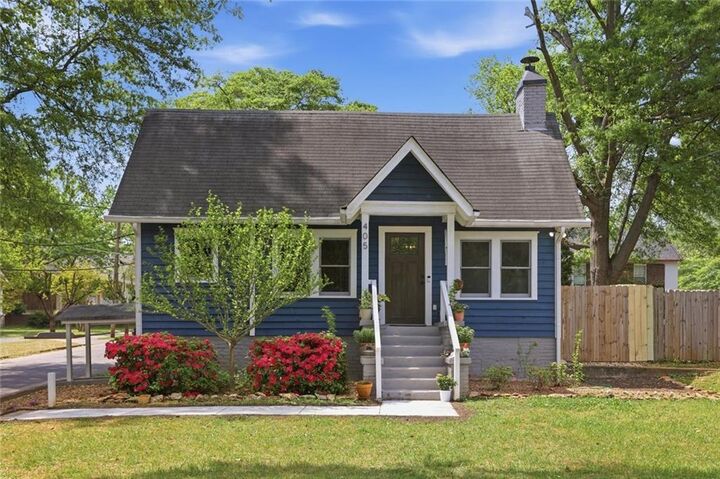 Property Photo:  405 Holderness SW  GA 30310 